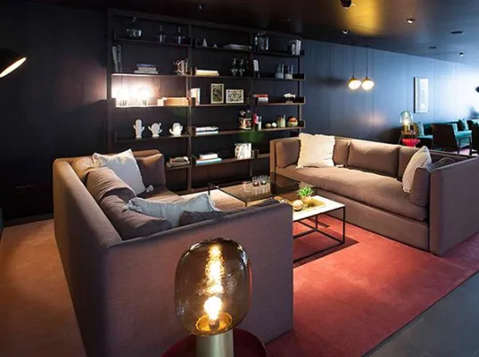 Bild: Mercure Hotel Wiesbaden City feiert Ende der Renovierungsarbeiten