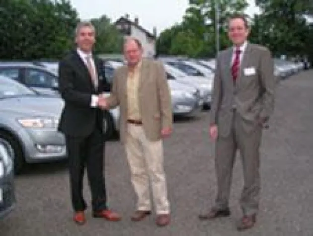 Bild: FORD-Werke übergibt 69 Mondeo Turnier Diesel an General Electric