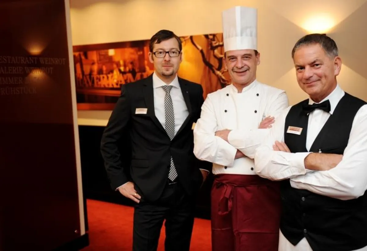 WEINROT-Geschäftsführer Martin Seiffert, Chefkoch Manfred Bittkowski und Serviceleiter Andreas Busch