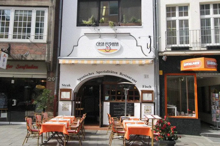 Bild: DIP-Partner AENGEVELT vermittelt rd. 300 m² Gastronomiefläche in Düsseldorfer Altstadt an Grupo Amigos