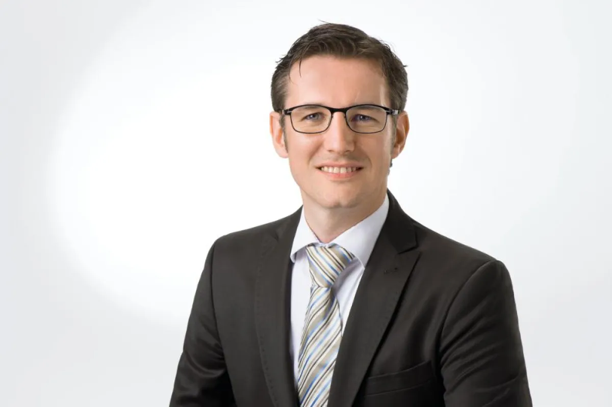 Steuert ab sofort die Öffentlichkeitsarbeit bei Q1: Redakteur & PR Manager Daniel Hopkins. /Foto: Q1