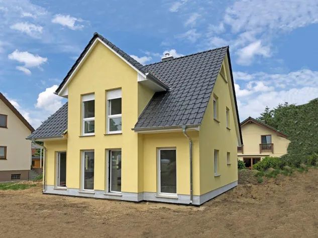 Bild: Harmonie auf einem Grundstück: Stadtvilla und Landhaus