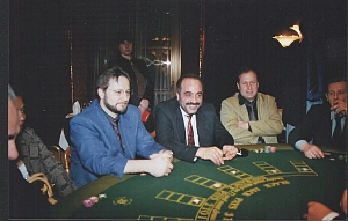 Black Jack Spieler in der Spielbank Baden-Baden
