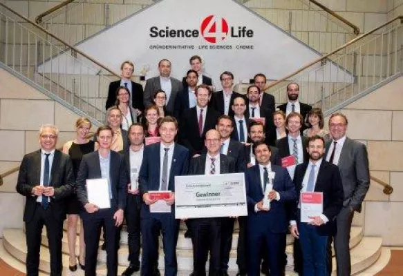 Bild: Science4Life Venture Cup Gewinner 2016 ausgezeichnet