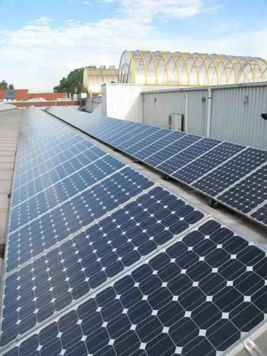 Bild: Spartherm installiert eine der größten Photovoltaik-Anlagen im Landkreis Osnabrück