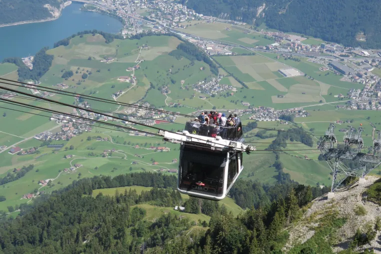 Faszination Zentralschweiz: Mit CabriO-Luftseilbahn aufs Stanserhorn! Bild: Faszination Zentralschweiz: Mit CabriO-Luftseilbahn aufs Stanserhorn!