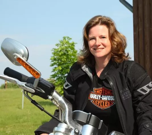 Bild: Internetportal für Bikerinnen feiert ersten Geburtstag