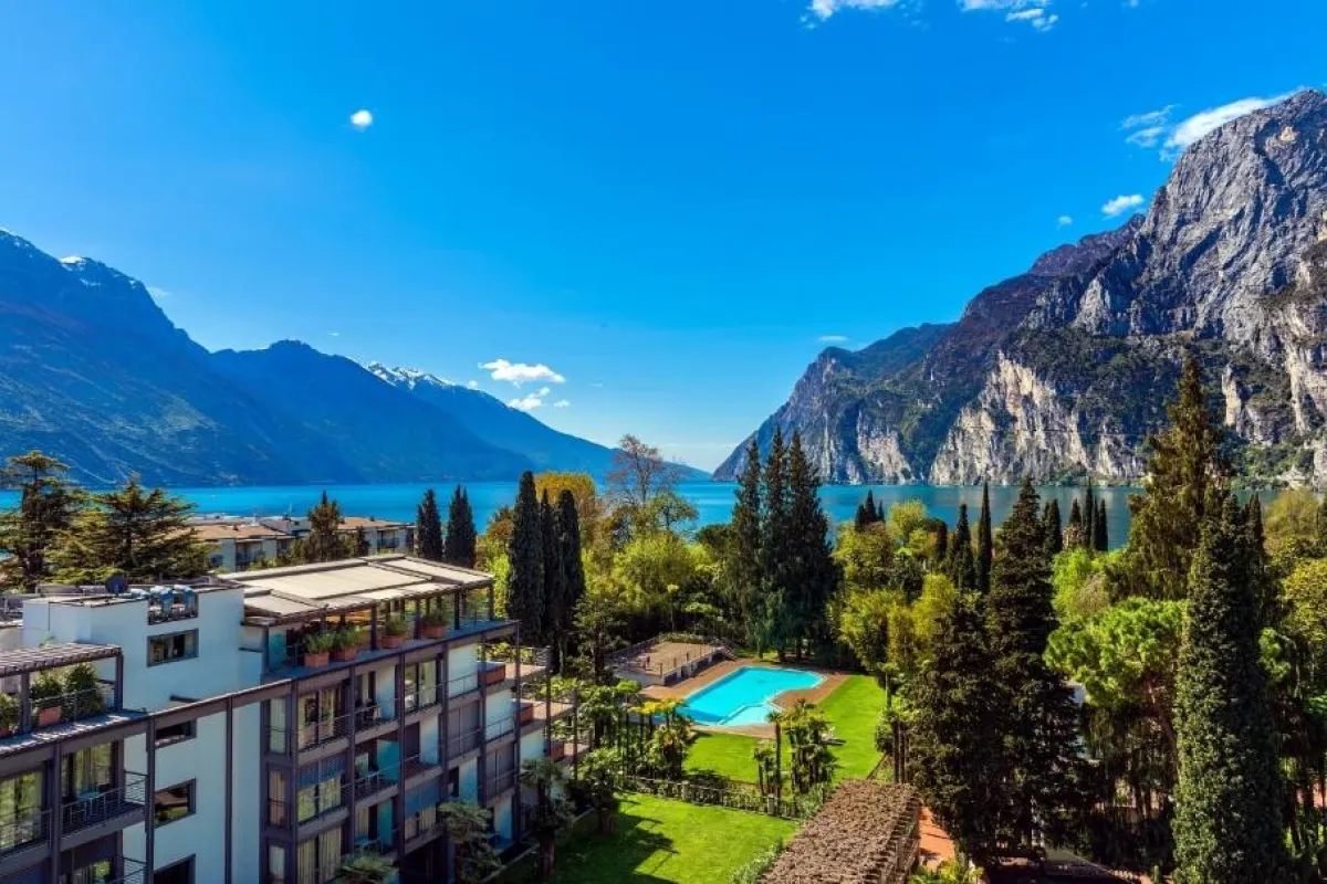 © Du Lac et Du Parc Grand Resort