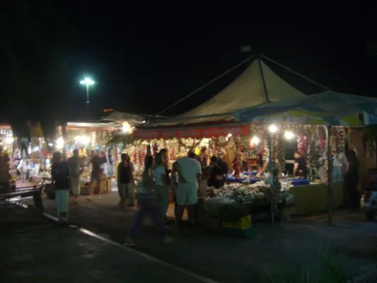 Bild: Was steht denn eigentlich auf der Speisekarte? Mit Sprachkurs auf den nächsten Urlaub vorbereiten