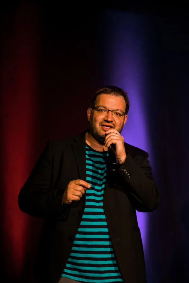 Mindsetexperte Karsten Schramm beim SpeakerSlam Weltrekord (© Fotos: Dominik Pfau)