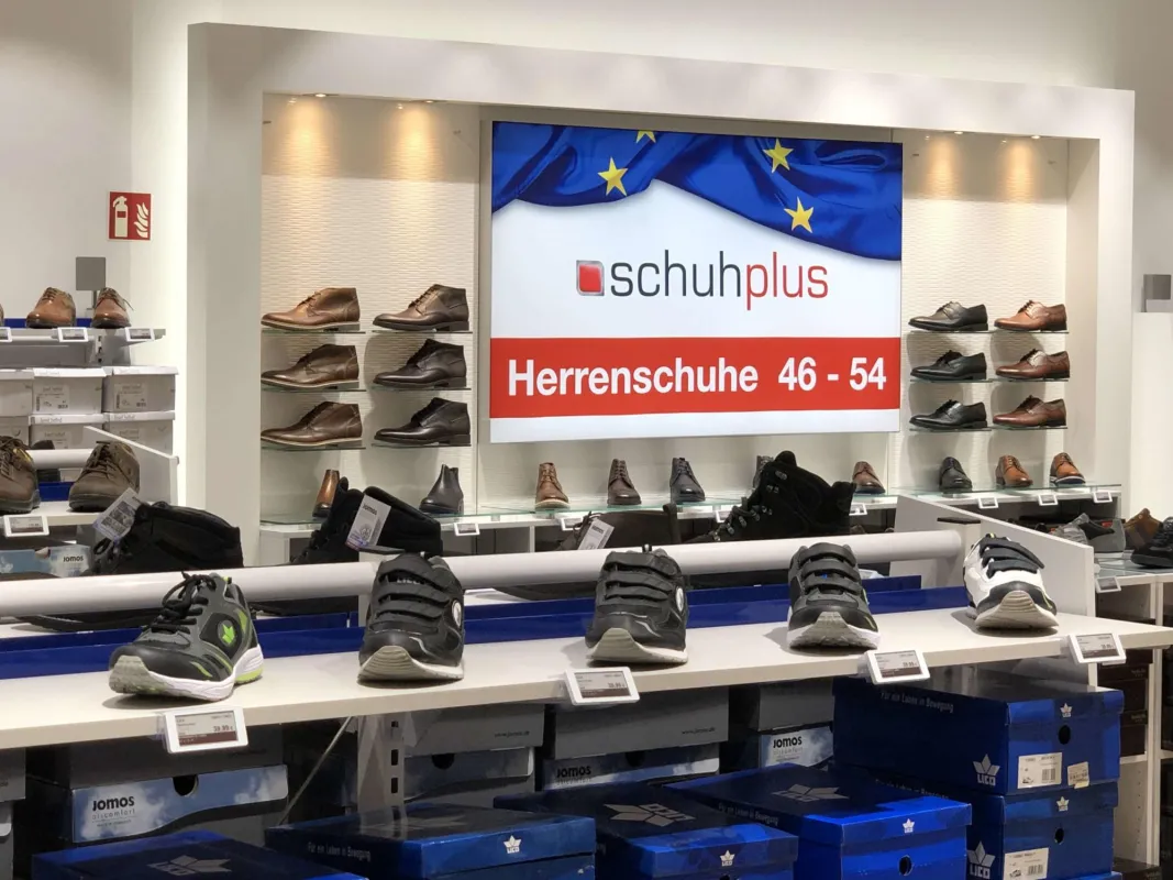 schuhplus in Kaltenkirchen im Ohland-Park begeistert mit Übergrößen Herrenschuhen