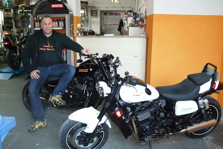 Bild: NEUERÖFFUNG einer Motorradschmiede in Erzhausen bei Darmstadt