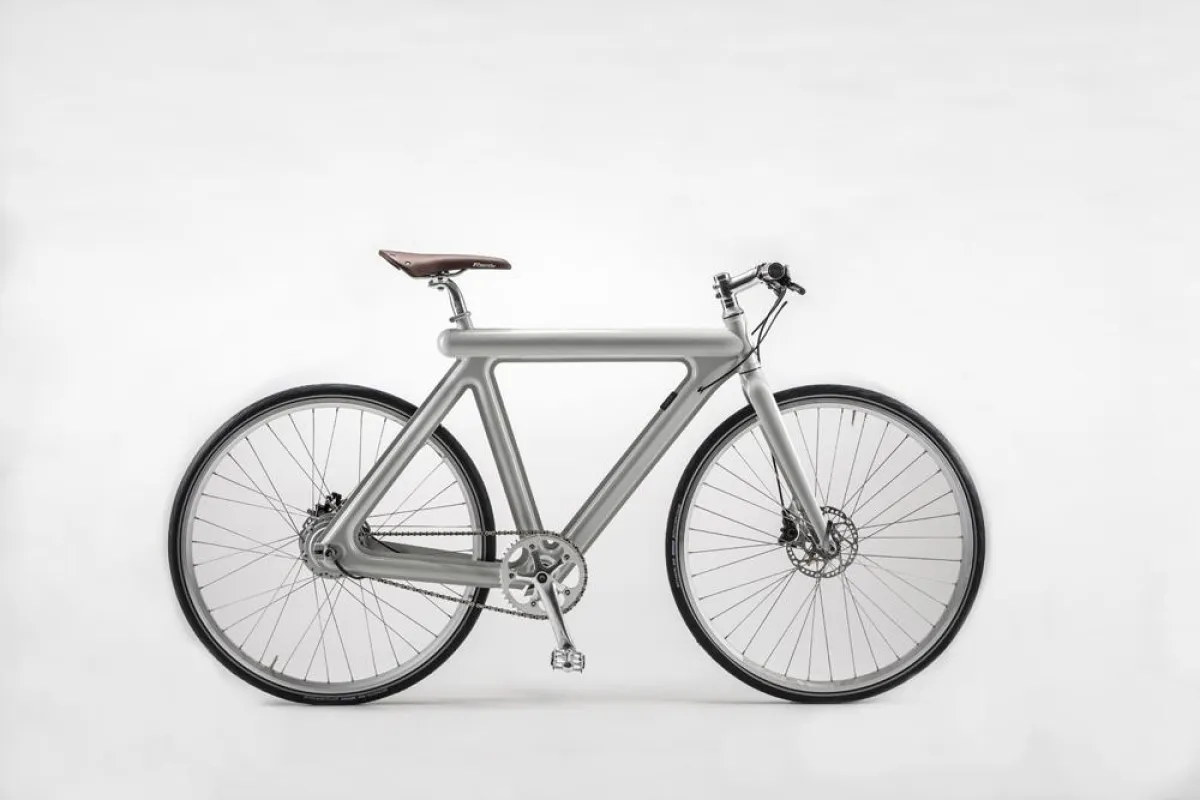 pressed bike by Harry Thaler. picture Alex Filz