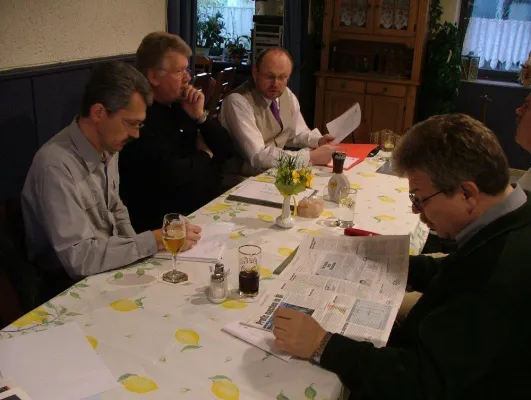 Bild: Um viele Erfahrungen reicher geworden: Investmentclub Niederrhein feiert 10-jähriges Bestehen