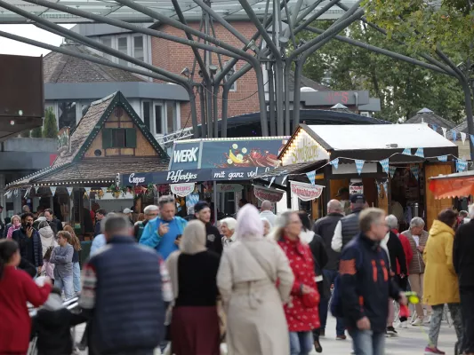Bild: Oktoberfest mit verkaufsoffenem Sonntag kommt sehr gut an