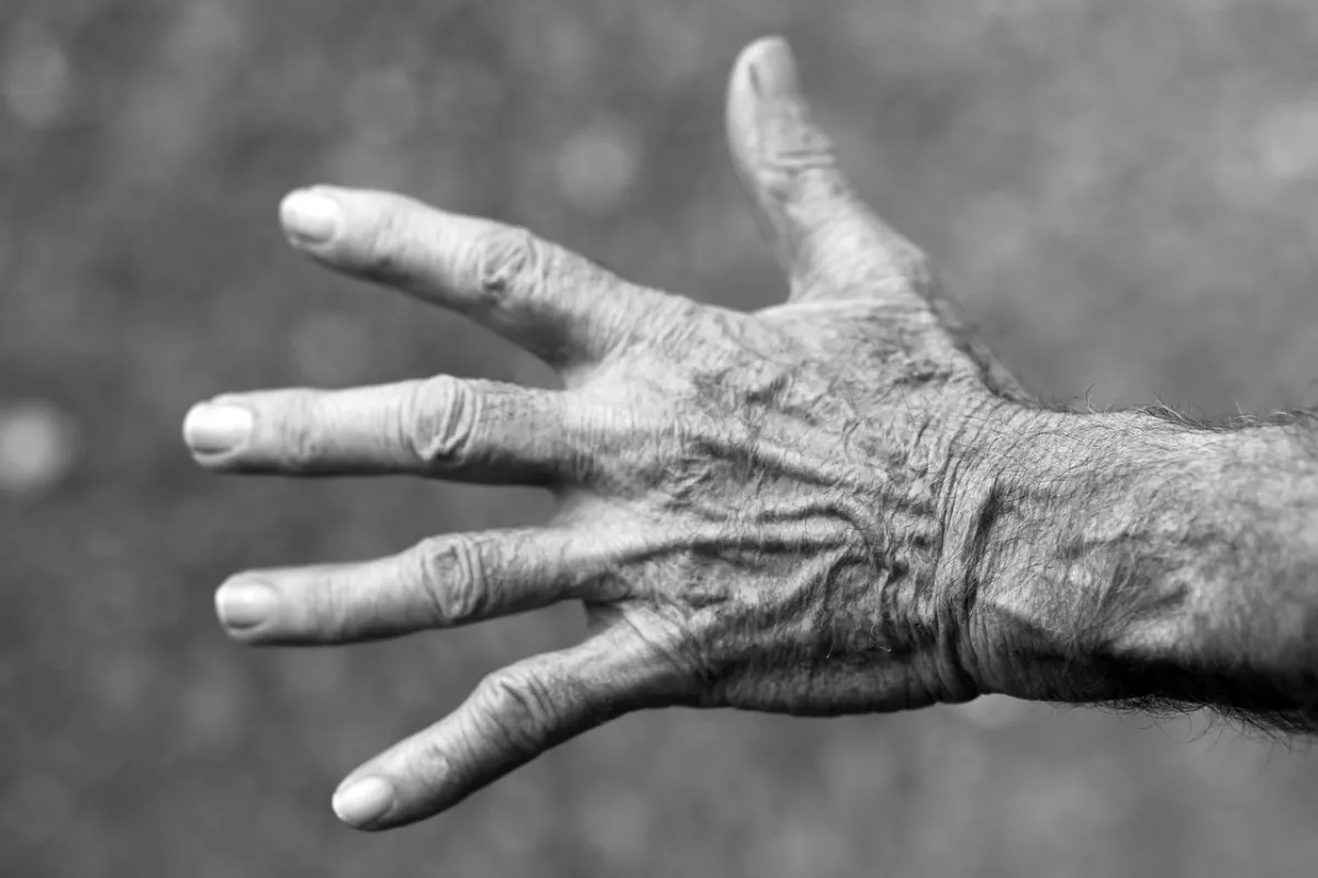 Wann endlich darf ich wieder die Hand meiner Angehörigen halten?