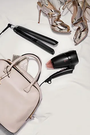 Bild: ghd - JET SET HAIR HEROES