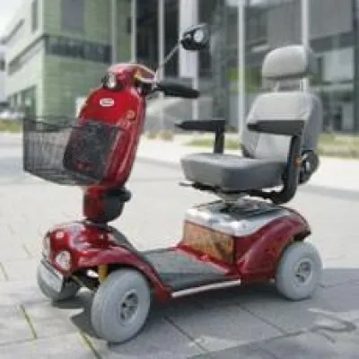 Bild: EMG Elektromobile GmbH & Co. KG eröffnet Elektromobilewelt am Firmenhauptsitz