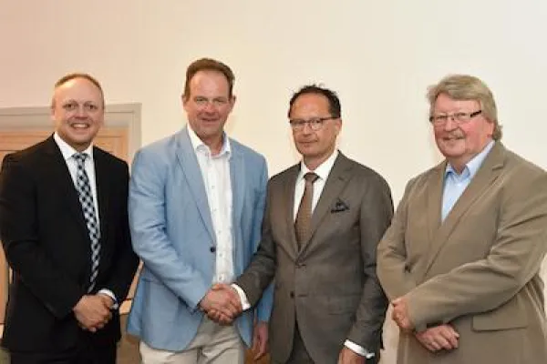 Bild: NORDSYS und die Ostfalia Hochschule vereinbaren weitreichende Kooperation für Lehre und Forschung