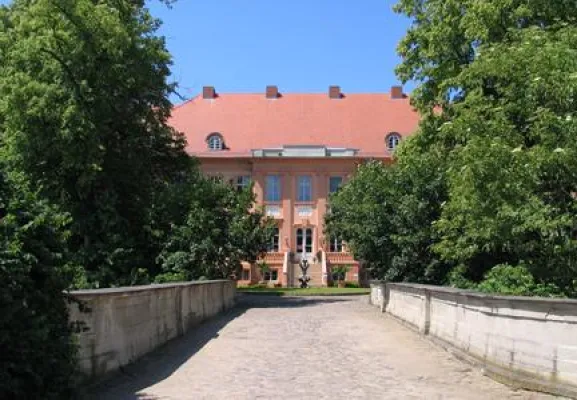 Bild: Gutsanlagen, Burgen und Schlösser in Deutschland – Neues Internetportal macht die Suche einfach