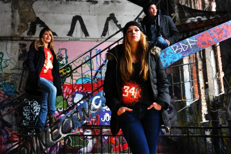 Do-Change – Hockey-Nationalspielerin Lena Jacobi unterstützt sozial engagiertes Modelabel Bild: Do-Change – Hockey-Nationalspielerin Lena Jacobi unterstützt sozial engagiertes Modelabel