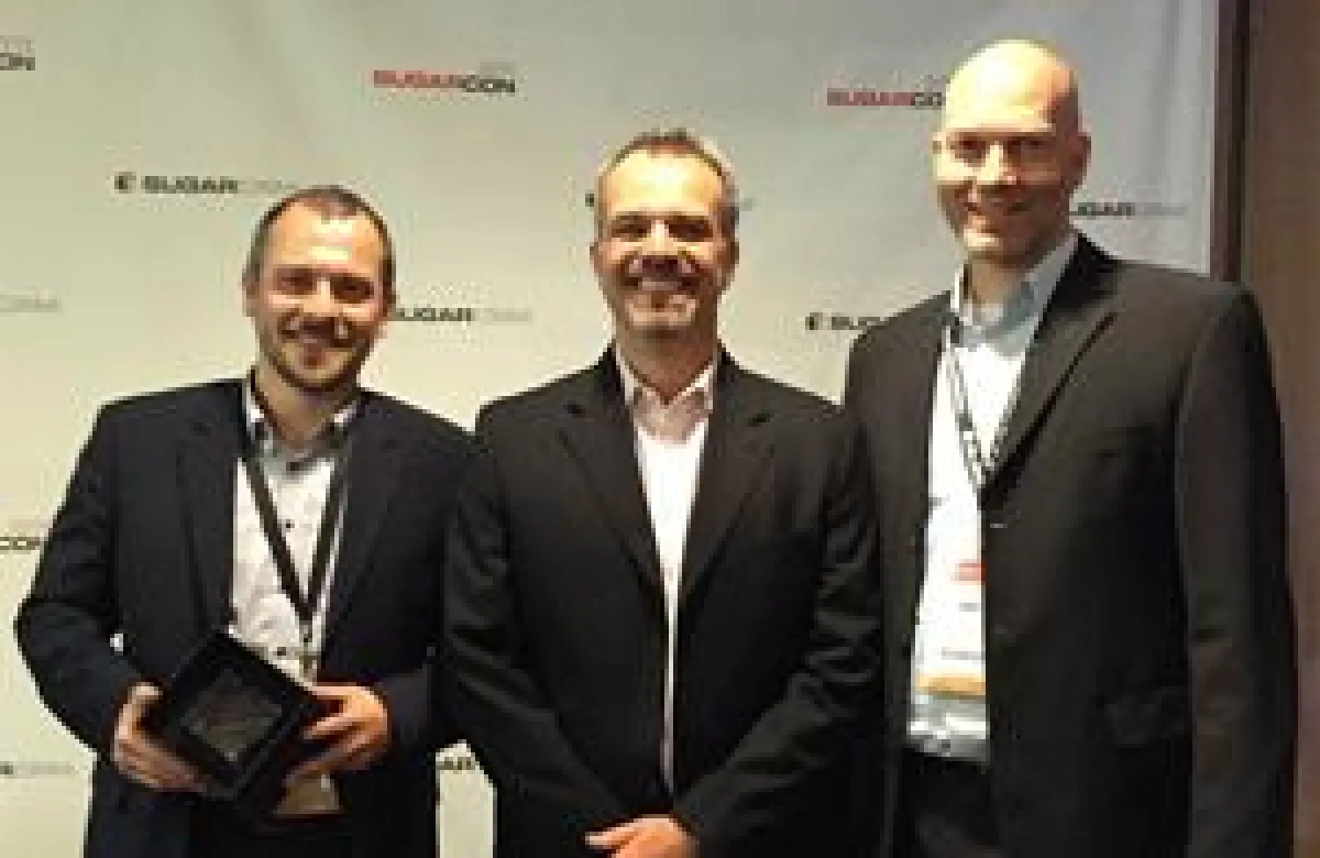 Von links nach rechts: Mirco Müller(Geschäftsführer Insignio CRM), Clint Oram (Mitgründer und CTO Su