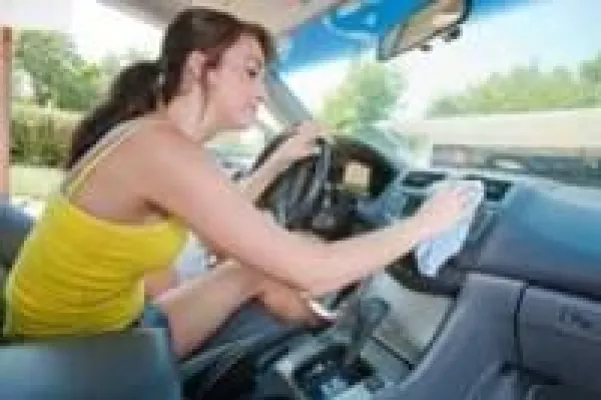 Bild: Bei der Außenpflege werden Waschstraßen bevorzugt