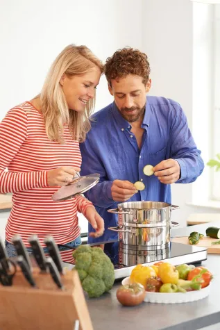 Bild: Schulte-Ufer - Sparen und Genießen mit dem "richtigen" Kochgeschirr: Wega macht's möglich