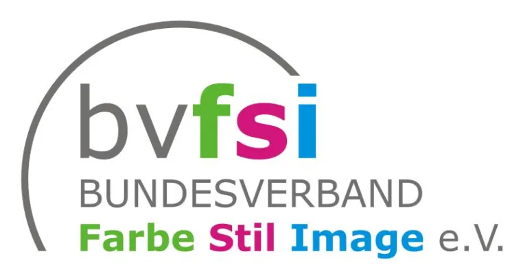 Der Bundesverband Farbe, Stil, Image e.V. unterstützt die Deutsche Kleiderstiftung. Bild: Der Bundesverband Farbe, Stil, Image e.V. unterstützt die Deutsche Kleiderstiftung.