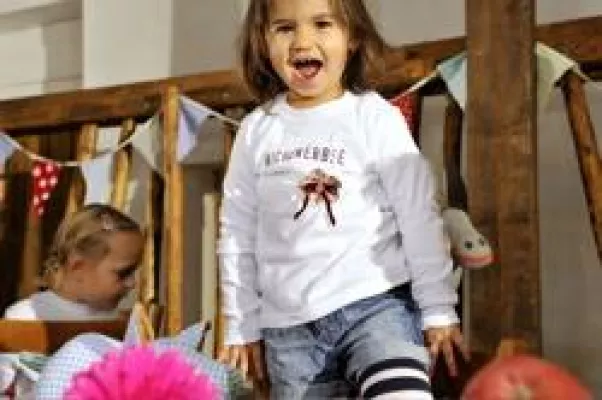 Bild: Neues Modelabel geht mit außergewöhnlichen Ideen und sozialem Engagement an den Start