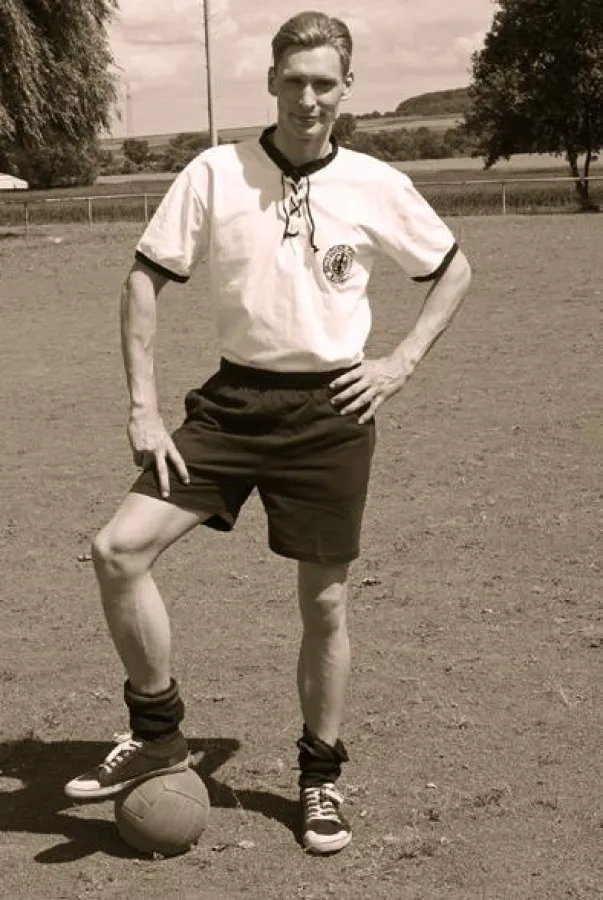 Ferenc Graefe spielt Horst Eckel (Copyright: SWR/Screen Art Productions)