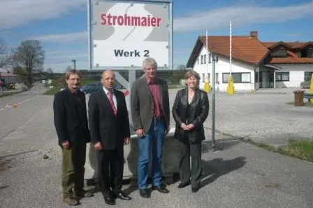 Bild: Landrat Dr. Friedrich Zeller besichtigt Firma Strohmaier
