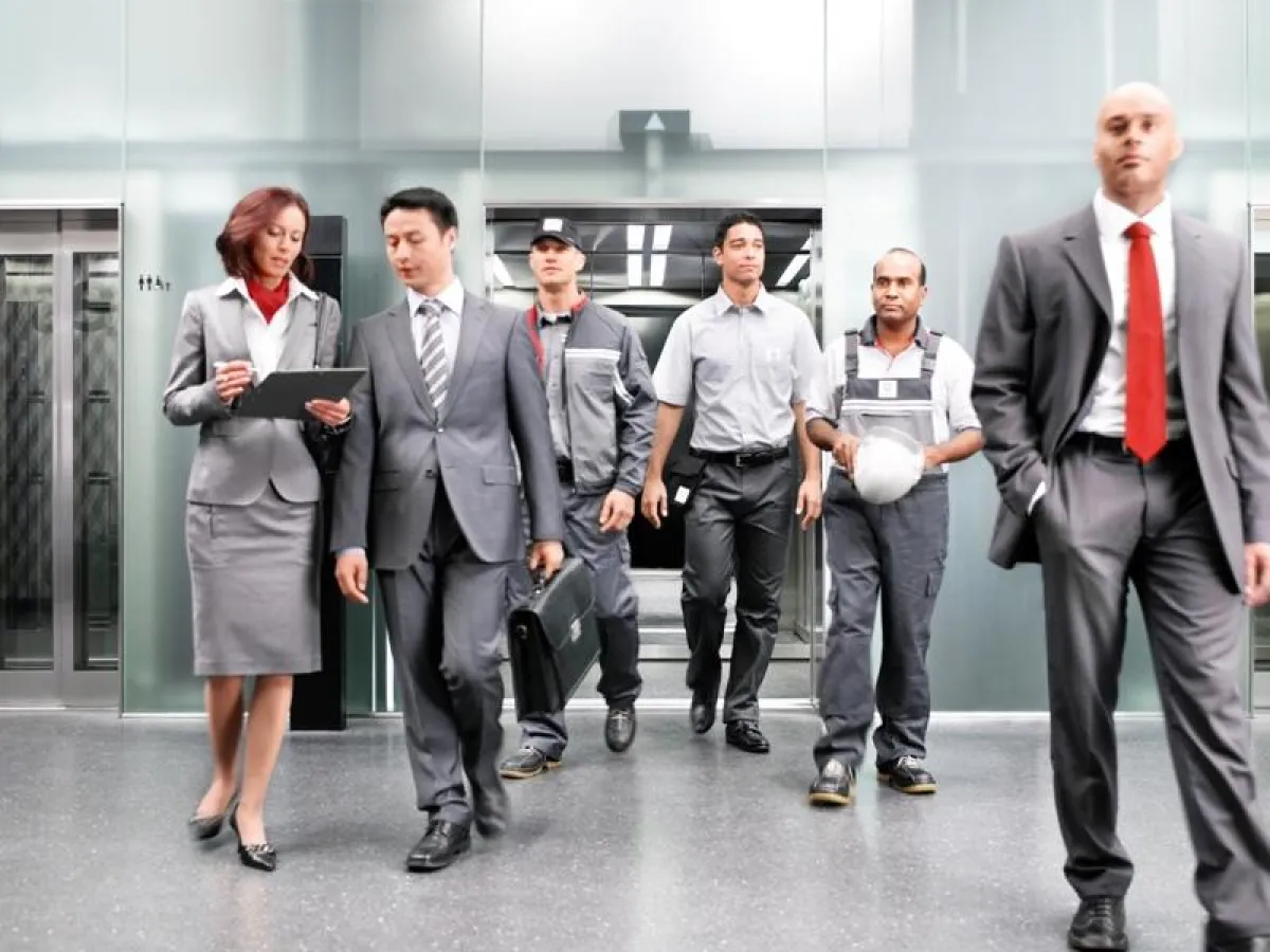 Bei Schindler werden Mitarbeiter aller Unternehmensebenen durch individuelle Entwicklungsprogramme gefördert.