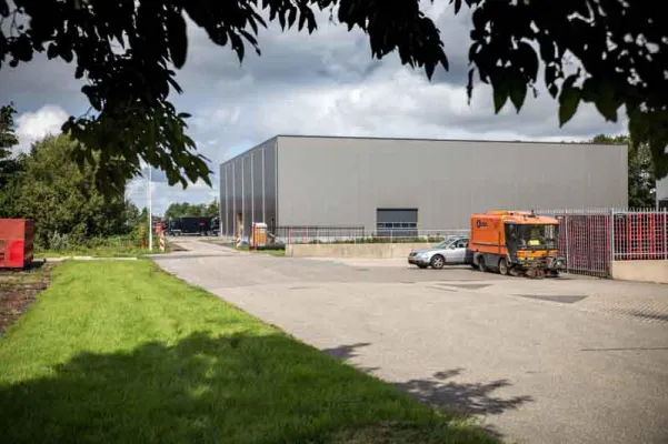 Bild: Faber Audiovisuals eröffnet neue Lagerhalle