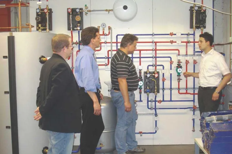 Oranier Heiztechnik: Schulungen zu ökologischen Heizsystem stoßen auf positive Resonanz Bild: Oranier Heiztechnik: Schulungen zu ökologischen Heizsystem stoßen auf positive Resonanz