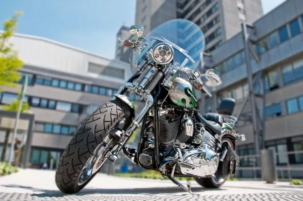 Bild: Chrom, Biker-Platte und Tag der offenen Tür im Knappschaftskrankenhaus