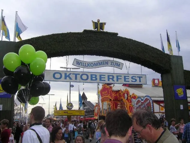 Bild: Novell-Konferenz mit Oktoberfest-Finish