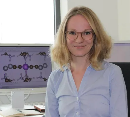 Bild: Mit Quantenmechanik zu neuen Solarzellen: Forschungspreis für Bayreuther Physikerin