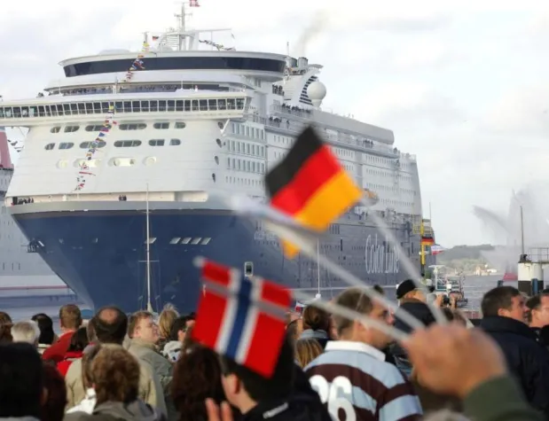 Bild: Projekt Promotions tauft Kreuzfahrtschiff