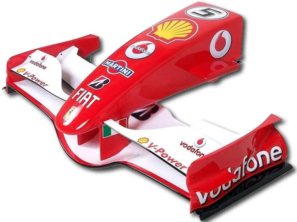 Schumis Frontflügel im Maßstab 1:1