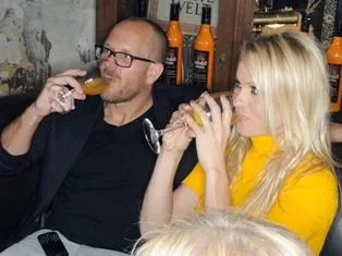 Bild: Sc)andalö(s): Pamela Anderson kreiert neues In-Getränk bei der Andalö Launch-Party im The Grand Berlin