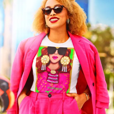 Sommer-Chic leicht gemacht: BLOOMINIC's T-Shirt-Kollektion Bild: Sommer-Chic leicht gemacht: BLOOMINIC's T-Shirt-Kollektion