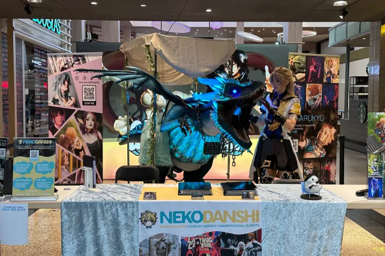 Bild: Riesiger, reitbarer Drache Ryu für Events: Nekodanshi Highlight Firmenevents und Anime Conventions
