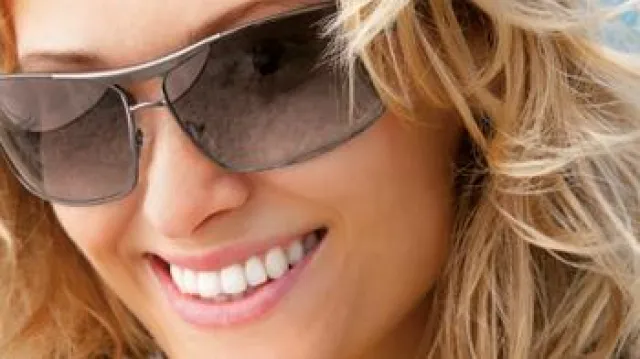 Bild: Dies sollten Sie beim Kauf einer Sonnenbrille beachten