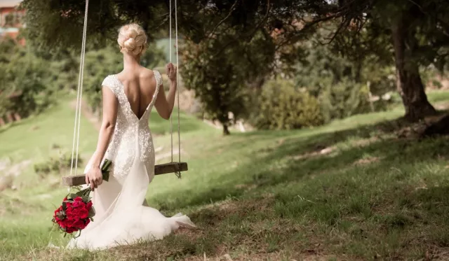 Bild: Unvergessliche Freie Trauungen in Darmstadt - Erfahrene Trauredner schaffen individuelle Momente