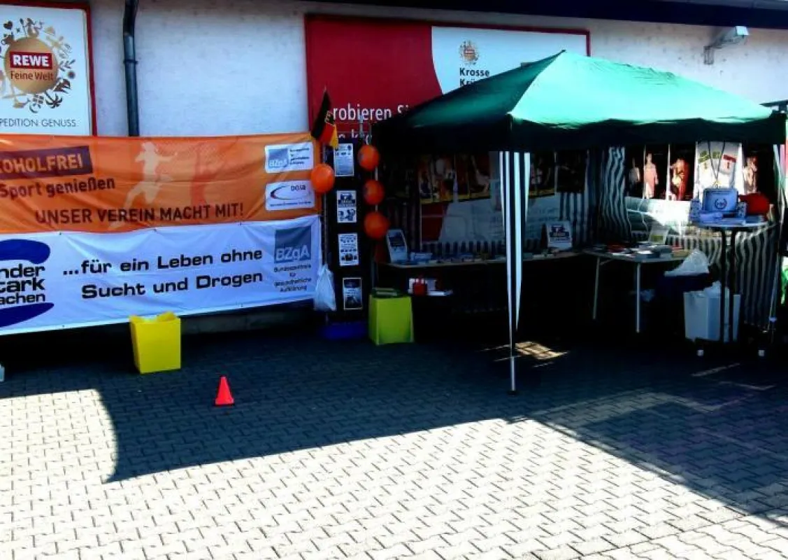 Blick auf den Infostand