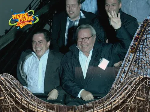 Bild: Ministerpräsident McAllister erlebte fantastische Abenteuer im Heide-Park Resort