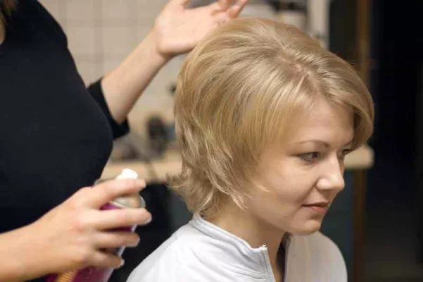 Bild: Unterstützung für gestresstes Haar