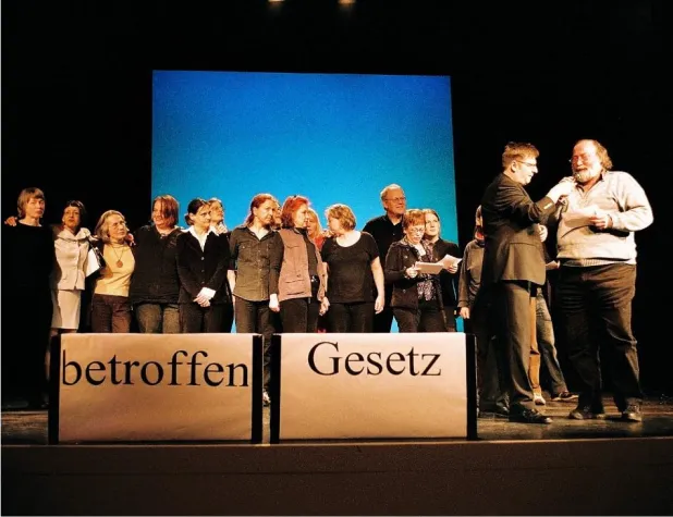 Bild: Legislatives Theater Berlin sucht Eltern