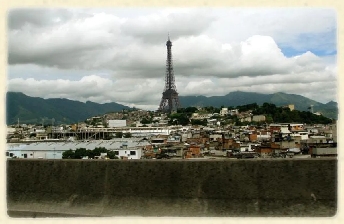Favela Chic aus der Serie E-Scapes - 2008 - 10 x 15 cm - Fotoedition